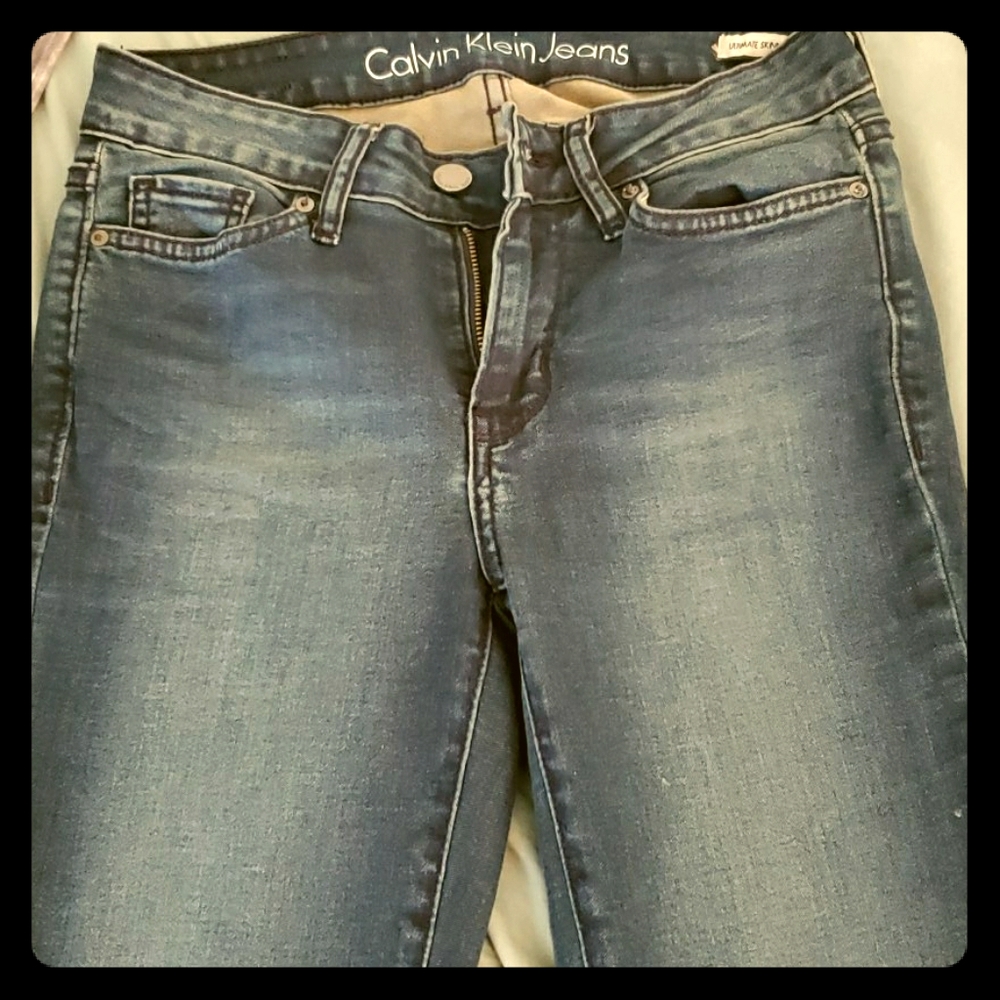 CALVIN KLEIN NWOT Ultimate Skinny
